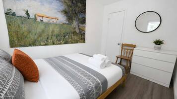2 Schlafzimmer, Reisekinderbett, WLAN, Bettwäsche