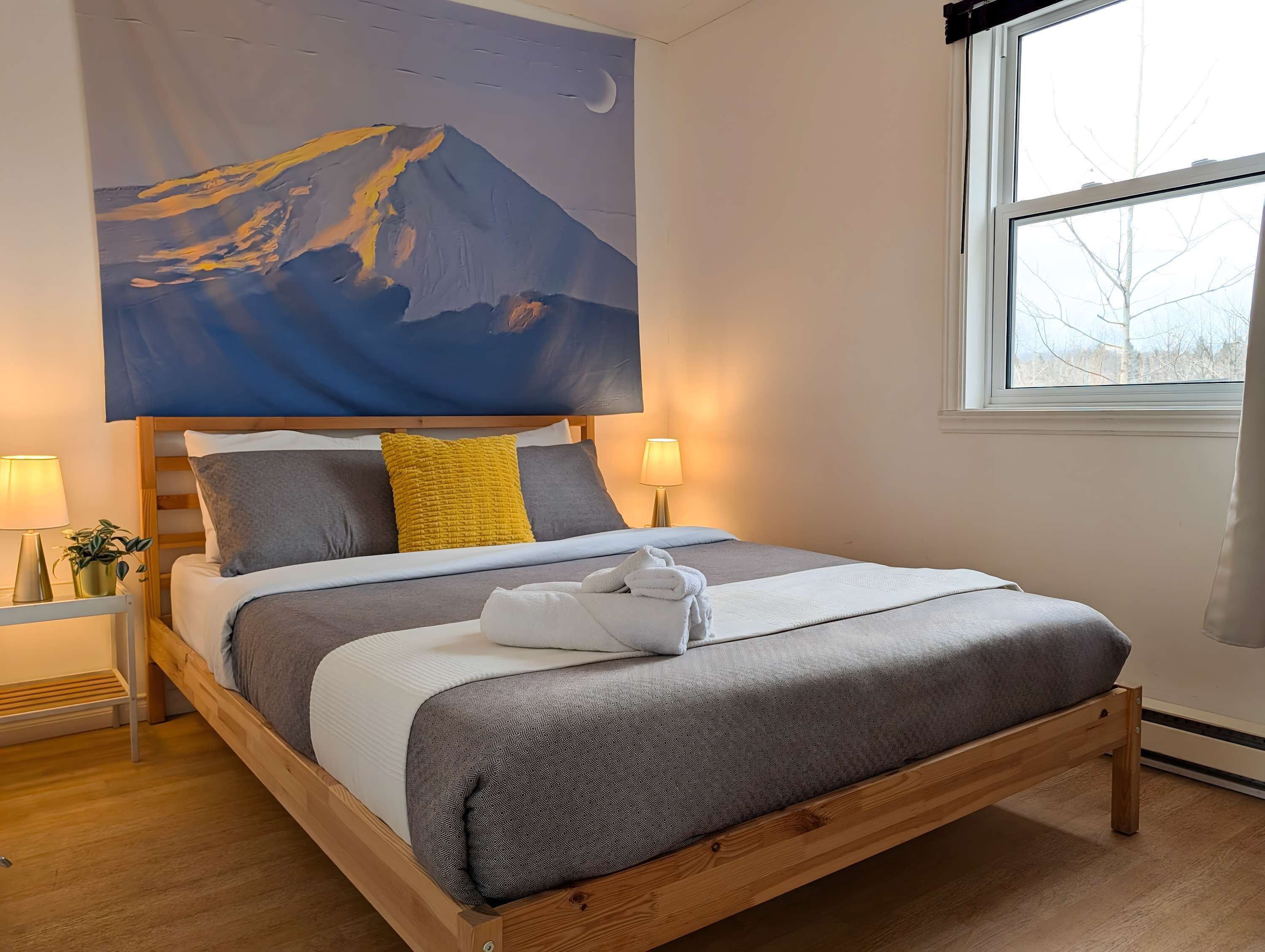 2 bedrooms, travel crib, WiFi, bed sheets