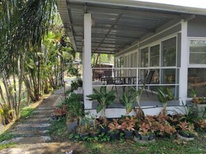 Outdoor dining - Riverside Holiday Home
Ideal for a quick get-away or longer relaxing holiday. (Sirindhorn)