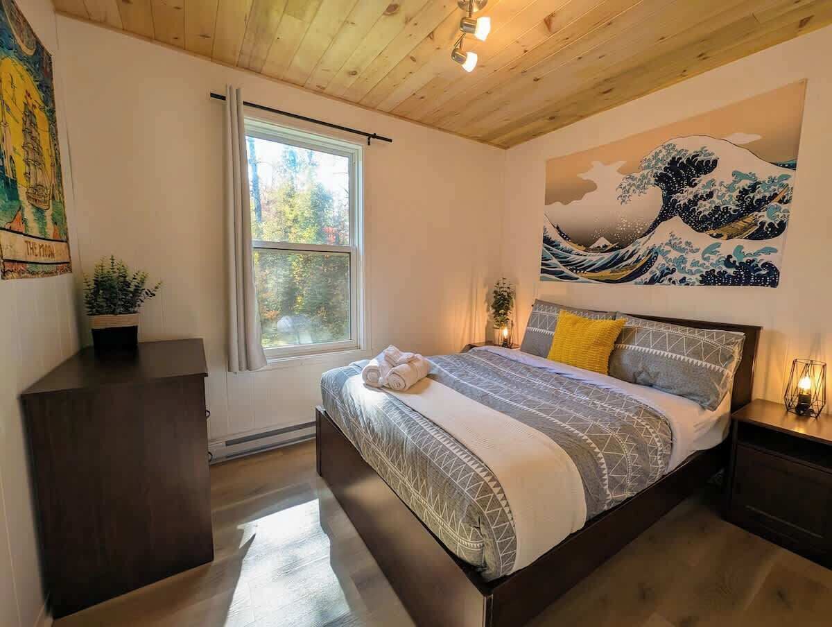2 chambres, bureau, lit de bébé portatif, Wi-Fi