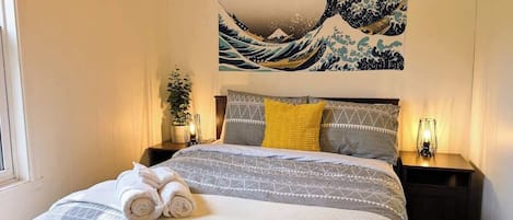 2 habitaciones, escritorio, cuna de viaje y wifi