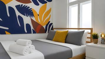 2 bedrooms, travel cot, WiFi, bed sheets