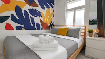 2 chambres, lit parapluie, Wi-Fi, draps fournis