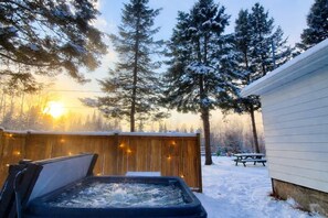 Bain à remous extérieur