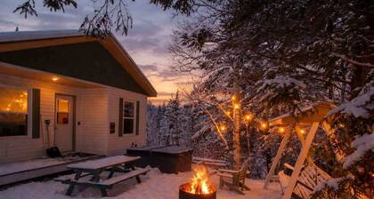 Charlevoix - Chalet w/ Spa, BBQ, Firepit & Nature