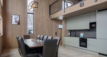 Trysil Ski-in/out Apt, Hot Tub, 4 BR
