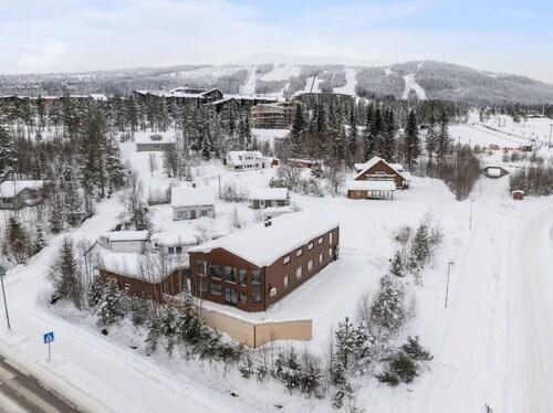Trysil Ski-in/out Apt, Hot Tub, 4 BR