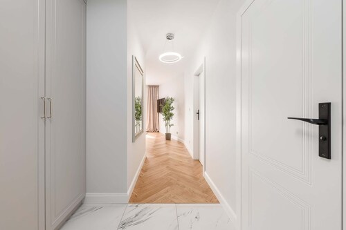 Lumina stylish apart near Park Skaryszewski