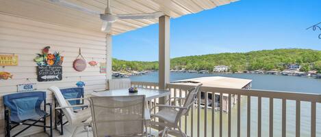 Condo, Multiple Beds, Balcony (Reel Relaxation) | Outdoor dining