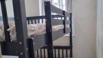 3 bedrooms, iron/ironing board, free WiFi, bed sheets