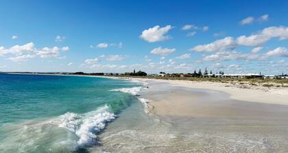 Waves at Jurien, Villa 9-23 Dalton Street