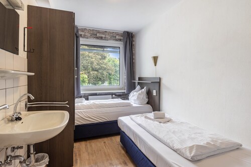 Winterberg Lodge: 8 Bathrooms, Near Ski Slopes – Family Retreat in Sauerland