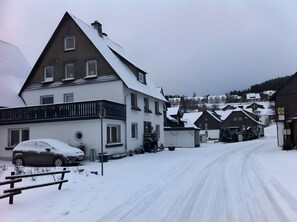 Exterior - Winterberg Lodge: 8 Bathrooms, Near Ski Slopes – Family Retreat in Sauerland (Winterberg)