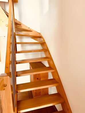 Interior - Apartment directly on the ski slope and mountain railway, 7 beds, 3 bathrooms, ski in & ski out at F (Feldberg (Schwarzwald))