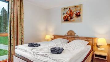 3 bedrooms, WiFi, bed sheets