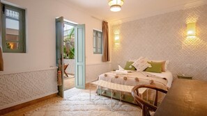 4 bedrooms, iron/ironing board, WiFi, bed sheets - Riad Elhoria - 4 Suites Kasbah Bassin Clim (Marrakesh)
