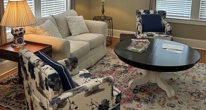 Stylish 2 Bedroom Apartment