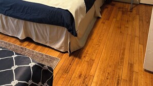 2 bedrooms, iron/ironing board, WiFi, bed sheets - Stylish 2 Bedroom Apartment (Vicksburg)