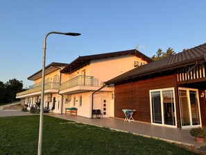 Exterior - New apartments, 1-bedroom, suitable for up to 4 guests
Luxury sea-view balcony (Durrës)