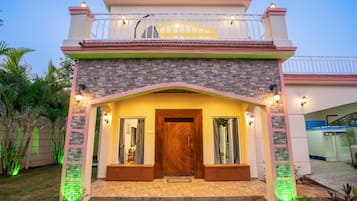 Perincian bahagian luar