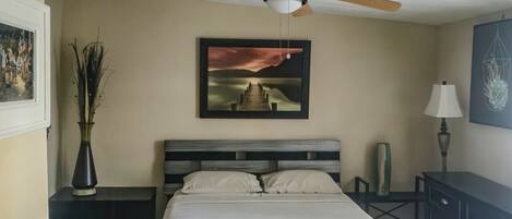 1 habitación, escritorio, wifi y ropa de cama
