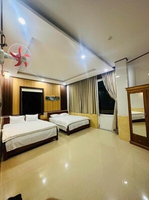 Klassieke studio, uitzicht op stad