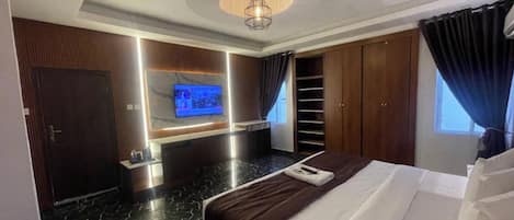 Family Single Room