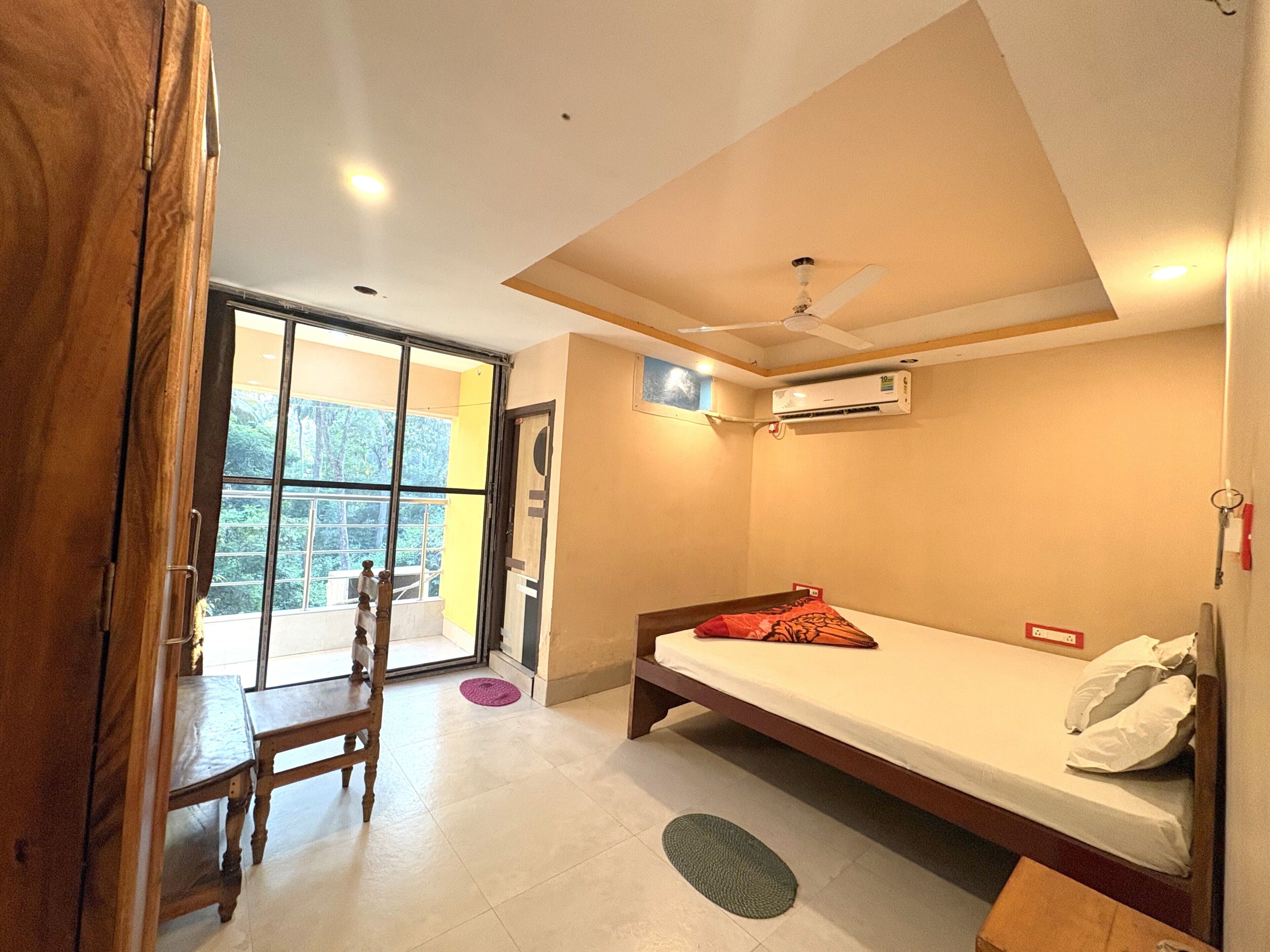 Deluxe Double Room, City View