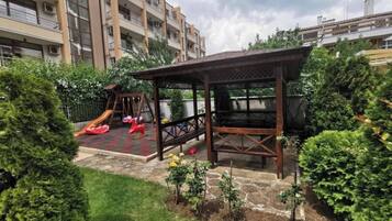 Room, 1 Bedroom, Accessible, Balcony | Property grounds