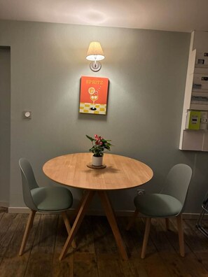 Dining - To complete (Troyes)