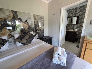 Deluxe Suite | Free WiFi