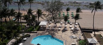 FLATS GOLDEN BEACH APARTMENTS