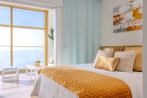 2 bedrooms, iron/ironing board, free WiFi, bed sheets - Intempo by Holuxe - 284 - 28th floor (Benidorm)