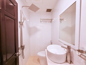 Bathroom - Vân Nhi MTV Hotel (Xuan Huong)