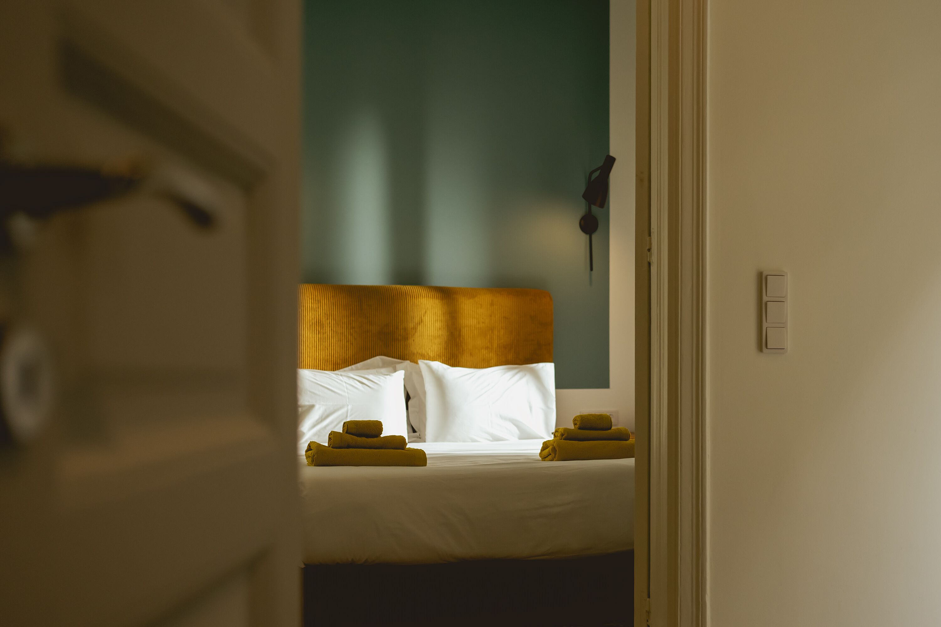 Deluxe Studio, City View | In-room safe, desk, laptop workspace, soundproofing