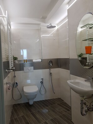 Comfort Apartment, Balcony, Sea View | Bathroom - Casa Gargano Ravello Amalfi Coast (Ravello)