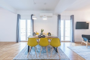 Dining - Vrbo Property (Athina)