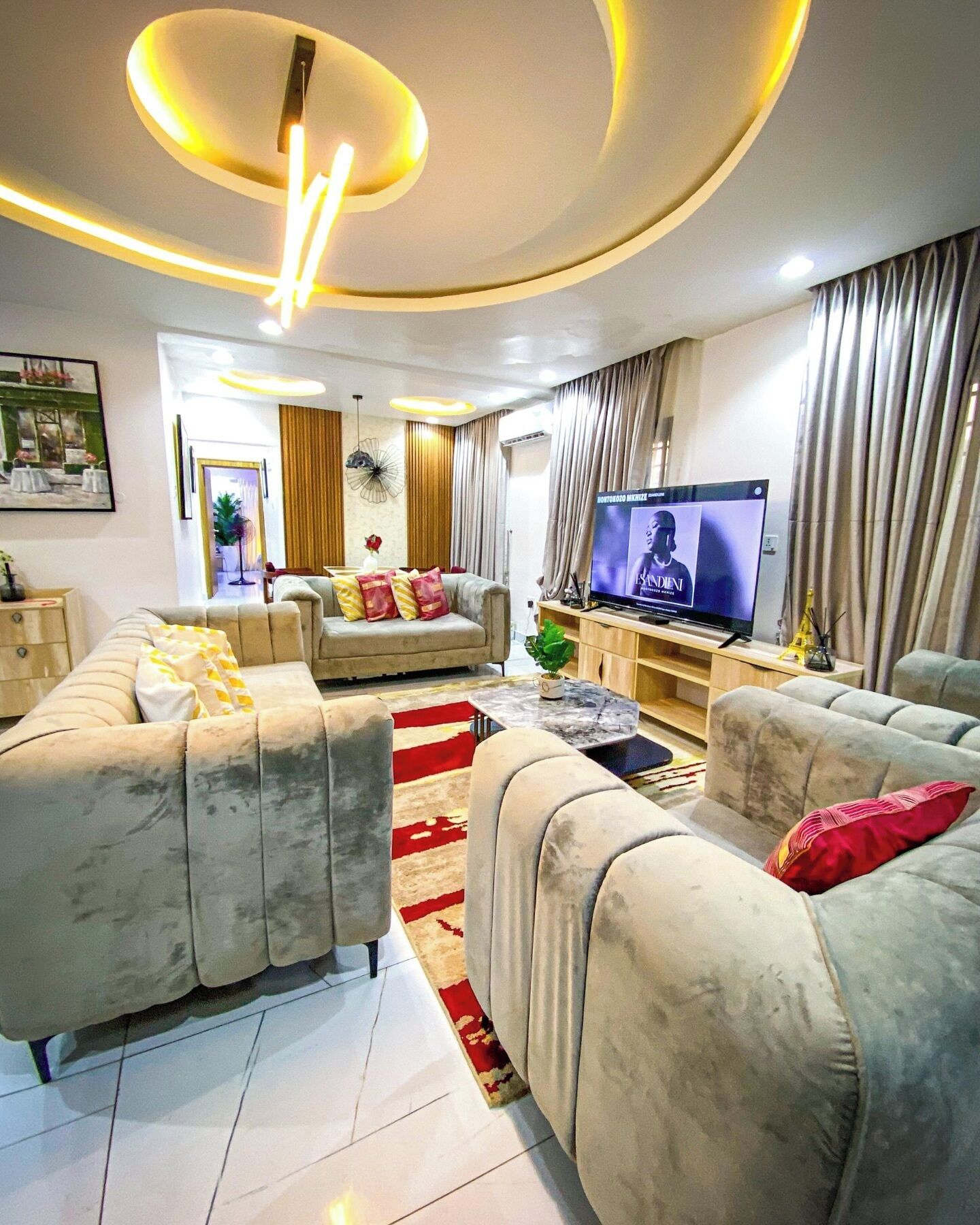 Deluxe Apartment, Balcony, Lake View | Living area