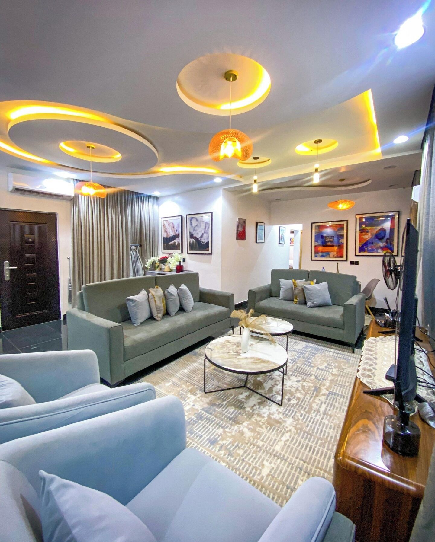 Deluxe Apartment, Balcony, Lake View | Living area