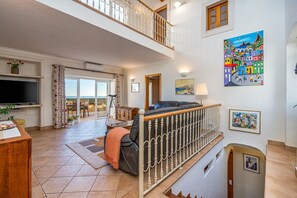 TV - #291 Ocean View Villa | Family & Pool (Albufeira)