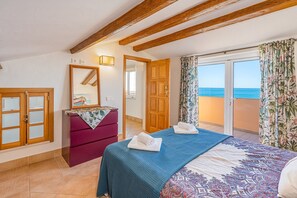 4 bedrooms, iron/ironing board, free WiFi, bed sheets - #291 Ocean View Villa | Family & Pool (Albufeira)
