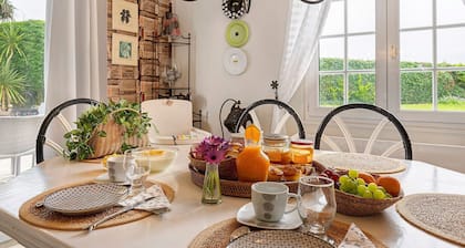 Chambre d’hôtes 3 personnes avec terrasse privée, jardin privé et Wi-Fi