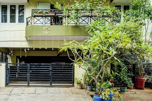 Exterior detail - Alaya Stays Saffron Breeze 4 BHK Apt (Bengaluru)