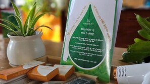 Basic-Studio, Balkon, Stadtblick | Badezimmerausstattung