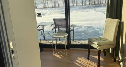 Room-peaceful Rooms in a Modern and Comf