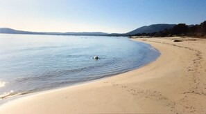 Beach - Waterfront villa with breathtaking views of Vardiola Bay (Zonza)