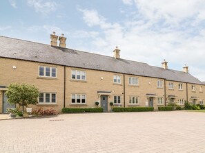 Exterior - East View (Cheltenham)