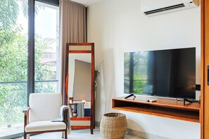 Deluxe Villa | Living area