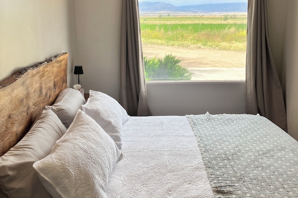 1 bedroom, iron/ironing board, WiFi (free), bed sheets