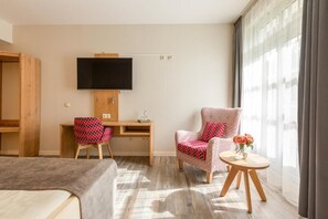 Chambre Double Affaires | Literie hypoallergénique, minibar, bureau